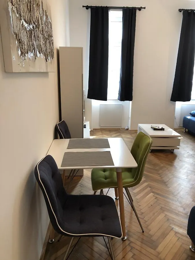 Vienna Downtown River Apartment